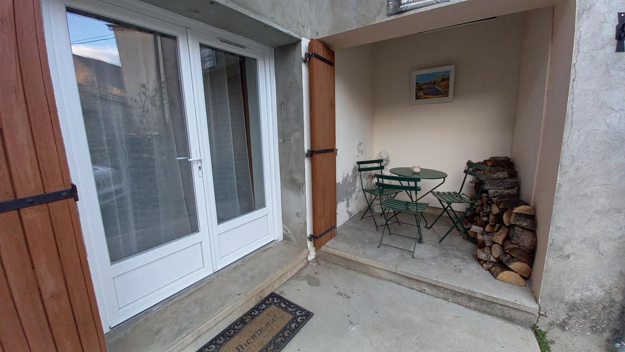 Gite En Haute Provence Montfroc Exterior foto